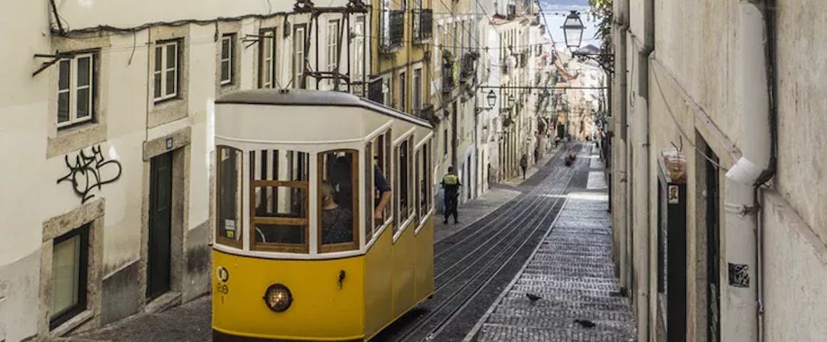 Junior Front-end Developer (Lisbon, Portugal)